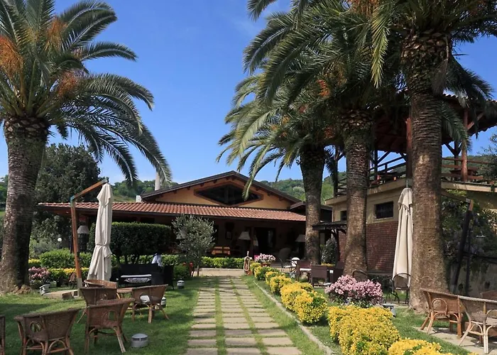 Il Borgo sul Lago Pizzo 